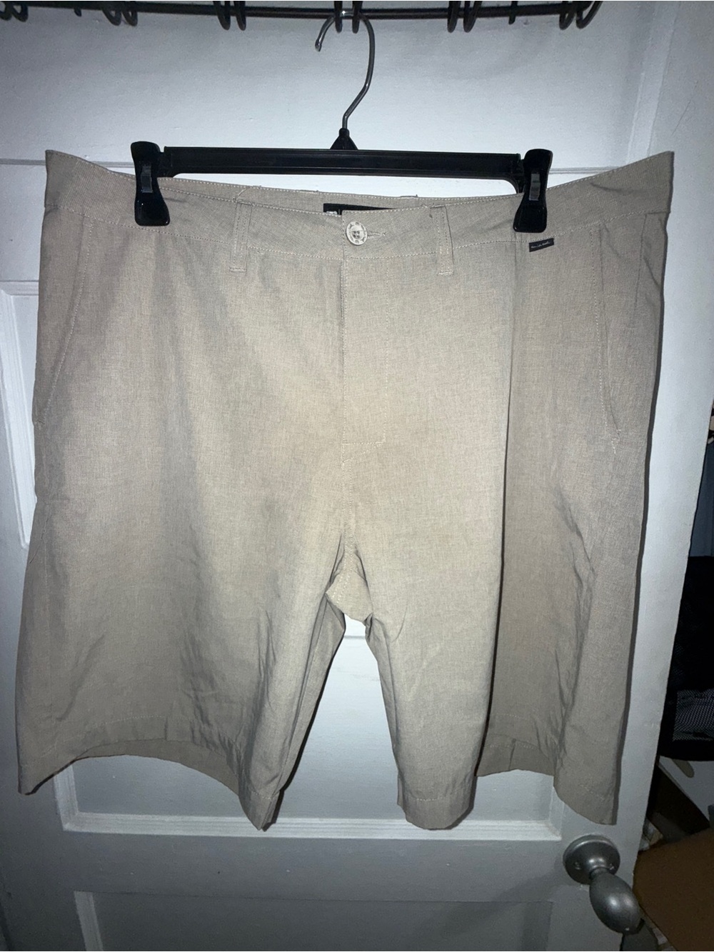 Travis Mathew Men's Tan Flat-Front Shorts